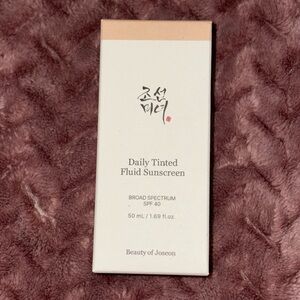 Beauty of Joseon Daily Tinted Fluid Sunscreen - LN110